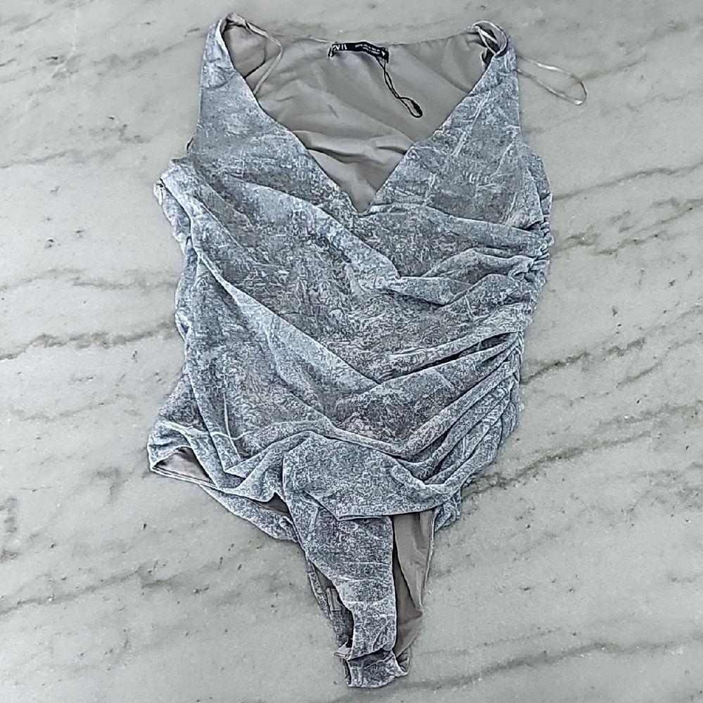 Zara Gray Fabric Detail